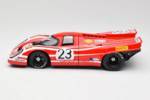Porsche 917K #23 R. Attwood / H. Herrmann 24 Hours of Le Mans Winner 1970 Norev 1:18 187586 Métal — image 3 sur 6