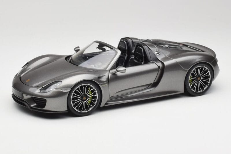 Porsche 918 Spyder Liquid Metal Argent Minichamps 1:18 110062430 Métal