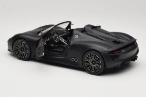Porsche 918 Spyder Matte Black Minichamps 1:18 110060031 Métal — image 5 sur 8
