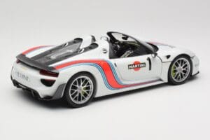 Porsche 918 Spyder Weissach Package Martini Minichamps 1:18 110062440 Métal — image 3 sur 8