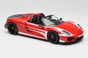 Porsche 918 Spyder Weissach Package Rayures Rouge Blanc Minichamps 1:18 110062442-O1 Métal — image 6 sur 8