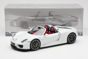 Porsche 918 Spyder Blanc Minichamps 1:18 110062436 Métal — image 8 sur 8