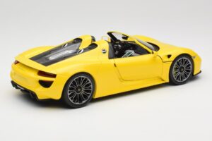 Porsche 918 Spyder Jaune Minichamps 1:18 110062434 Métal — image 3 sur 8