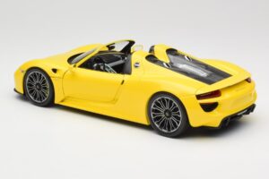 Porsche 918 Spyder Jaune Minichamps 1:18 110062434 Métal — image 7 sur 8