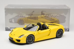Porsche 918 Spyder Jaune Minichamps 1:18 110062434 Métal — image 8 sur 8