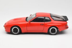 Porsche 924 Carrera GT Guards Rouge AUTOart 1:18 78003 Métal — image 4 sur 8