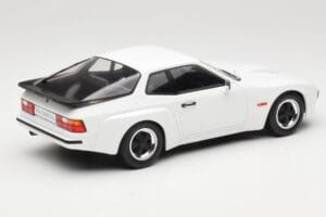 Porsche 924 Carrera GT Blanc MCG 1:18 MCG18197 Métal — image 2 sur 6