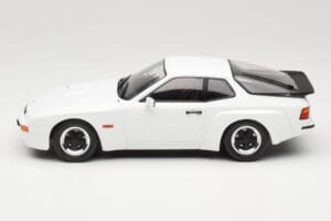 Porsche 924 Carrera GT Blanc MCG 1:18 MCG18197 Métal — image 3 sur 6