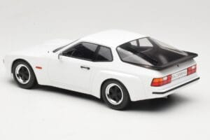 Porsche 924 Carrera GT Blanc MCG 1:18 MCG18197 Métal — image 5 sur 6