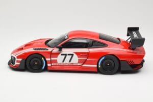 Porsche 935/19 Rouge avec Rayures Blanches Minichamps 1:18 155067577 Métal — image 3 sur 6