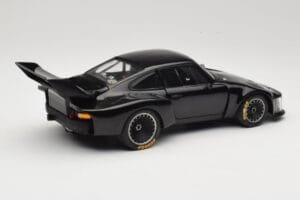 Porsche 935 Turbo Group 5 1976 Exoto 1:18 18101 Métal — image 3 sur 8