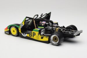 Porsche 956L BP #47 P. Henn / C. Ballot-Lena 24 Hours of Le Mans 1983 Minichamps 1:18 180836947 Métal — image 5 sur 8