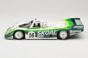 Porsche 956L #16 Skoal Bandit G. Edwards / D. Sears / M. Bleekemolen 24 Hours of Le Mans 1983 Minichamps 1:18 183836916 Métal — image 4 sur 8