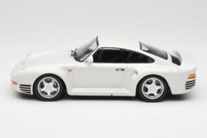 Porsche 959 White Metallic Minichamps 1:18 155066206 Métal — image 3 sur 6