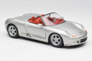 Porsche Boxster 986 Argent Maisto 1:18 37800-M3 Métal — image 6 sur 8