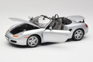 Porsche Boxster 986 Cabriolet Arctic Argent Métallisé UT Models 1:18 27852 Métal — image 2 sur 8