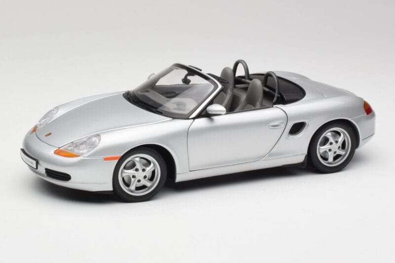 Porsche Boxster 986 Cabriolet Arctic Argent Métallisé UT Models 1:18 27852 Métal