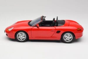 Porsche Boxster S 986 Guards Rouge UT Models 1:18 27861-M1 Métal — image 4 sur 8