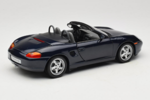 Porsche Boxster S 986 Night Blue UT Models 1:18 WAP021006 Métal — image 2 sur 7