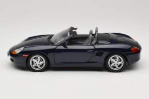 Porsche Boxster S 986 Night Blue UT Models 1:18 WAP021006 Métal — image 4 sur 7
