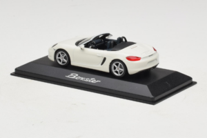 Porsche Boxster 981 Blanc Minichamps 1:43 WAP0202000D-R1 Métal — image 3 sur 4