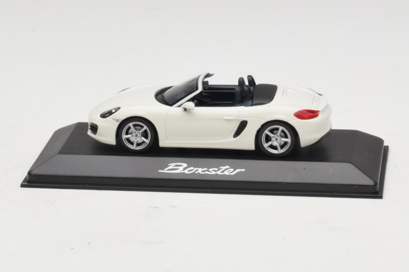 Porsche Boxster 981 Blanc Minichamps 1:43 Porsche Boxster 981 Blanc Minichamps 1:43 WAP0202000D-R1 Métal