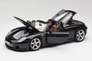 Porsche Carrera GT Noir Maisto 1:18 36665 Métal — image 2 sur 8