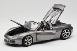 Porsche Carrera GT Gris Métallisé Maisto 1:18 36622-R1 Métal — image 2 sur 8