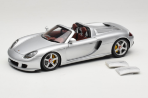 Porsche Carrera GT Silver Metallic Minichamps 1:18 WAP02103014 Métal