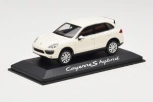 Porsche Cayenne 958 S Hybrid Blanc Minichamps 1:43 WAP0200040B Métal — image 2 sur 4