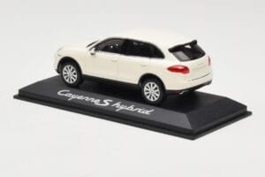 Porsche Cayenne 958 S Hybrid Blanc Minichamps 1:43 WAP0200040B Métal — image 3 sur 4