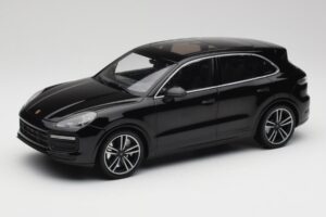 Porsche Cayenne 958 Turbo S Noir Minichamps 1:18 155066070 Métal