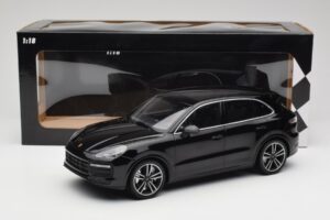 Porsche Cayenne 958 Turbo S Noir Minichamps 1:18 155066070 Métal — image 6 sur 6