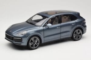 Porsche Cayenne 958 Turbo S Blue Metallic Minichamps 1:18 110066070 Métal