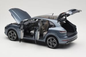 Porsche Cayenne 958 Turbo S Blue Metallic Minichamps 1:18 110066070 Métal — image 5 sur 8