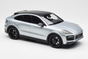 Porsche Cayenne E3 S Coupe Dolo Argent Norev 1:18 WAP0213220K Métal — image 4 sur 6