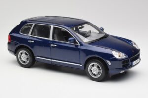 Porsche Cayenne S 9PA Dark Sea Bleu Métallisé Maisto 1:18 31635 Métal — image 6 sur 8