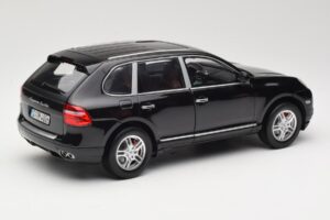 Porsche Cayenne Turbo 957 Noir Norev 1:18 WAP02112317 Métal — image 3 sur 8