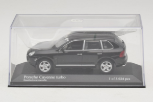 Porsche Cayenne 955 Turbo Black Metallic Minichamps 1:43 400061080 Métal — image 4 sur 5