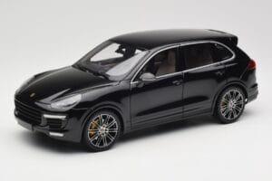 Porsche Cayenne Turbo S 958 Black Metallic Minichamps 1:18 110064000 Métal