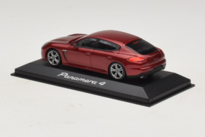 Porsche Panamera 970 4 Red Metallic Minichamps 1:43 WAP0201250E Métal — image 3 sur 5