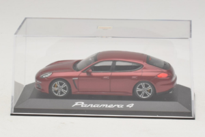 Porsche Panamera 970 4 Red Metallic Minichamps 1:43 WAP0201250E Métal — image 4 sur 5
