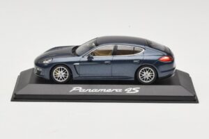 Porsche Panamera 970 4 Bleu Métallique Minichamps 1:43 400068220 Métal