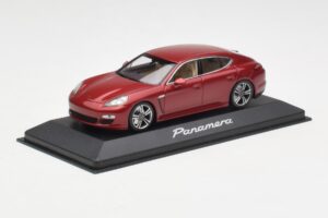 Porsche Panamera 970 Rouge Minichamps 1:43 WAP02000119 Métal — image 2 sur 4