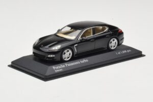 Porsche Panamera 970 Turbo Noir Métallique Minichamps 1:43 400068271 Métal — image 2 sur 4