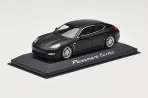 Porsche Panamera 970 Turbo Matt Black Minichamps 1:43 WAP0200270C Métal — image 2 sur 4
