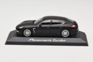 Porsche Panamera 970 Turbo Matt Black Minichamps 1:43 WAP0200270C Métal