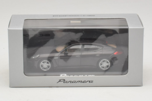 Porsche Panamera 970 Black Metallic Minichamps 1:43 WAP0203900E Métal — image 5 sur 5