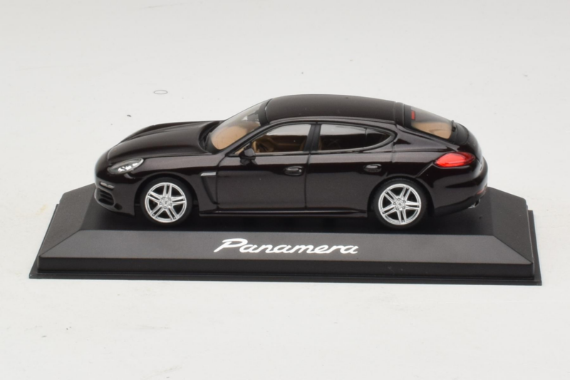 Porsche Panamera 970 Black Metallic Minichamps 1:43 WAP0203900E Métal