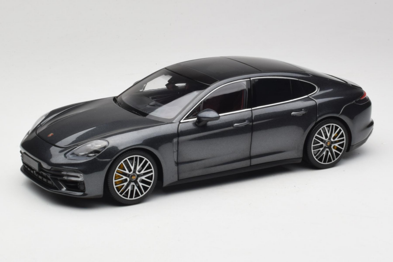 Porsche Panamera 971 Turbo S Grey Metallic Minichamps 1:18 113061073 Métal